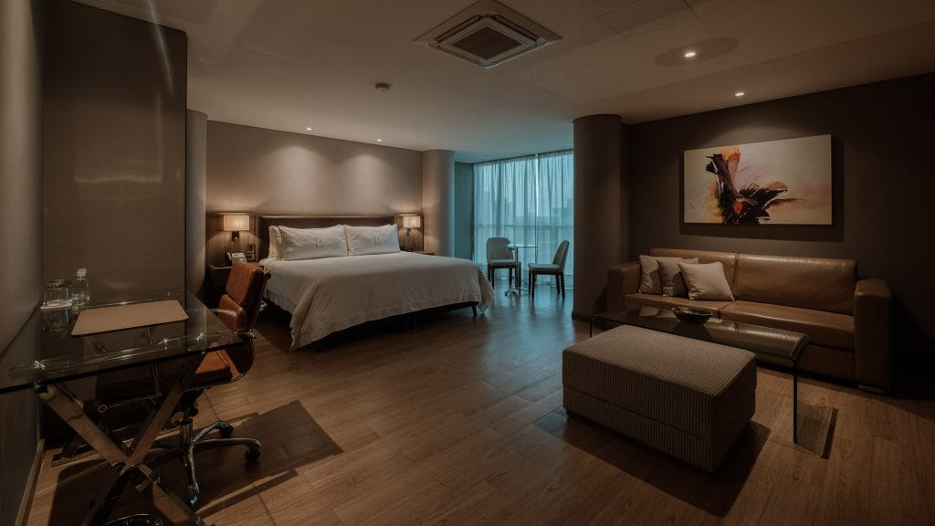 binn-hotel-junior-suite-deluxe-cityview